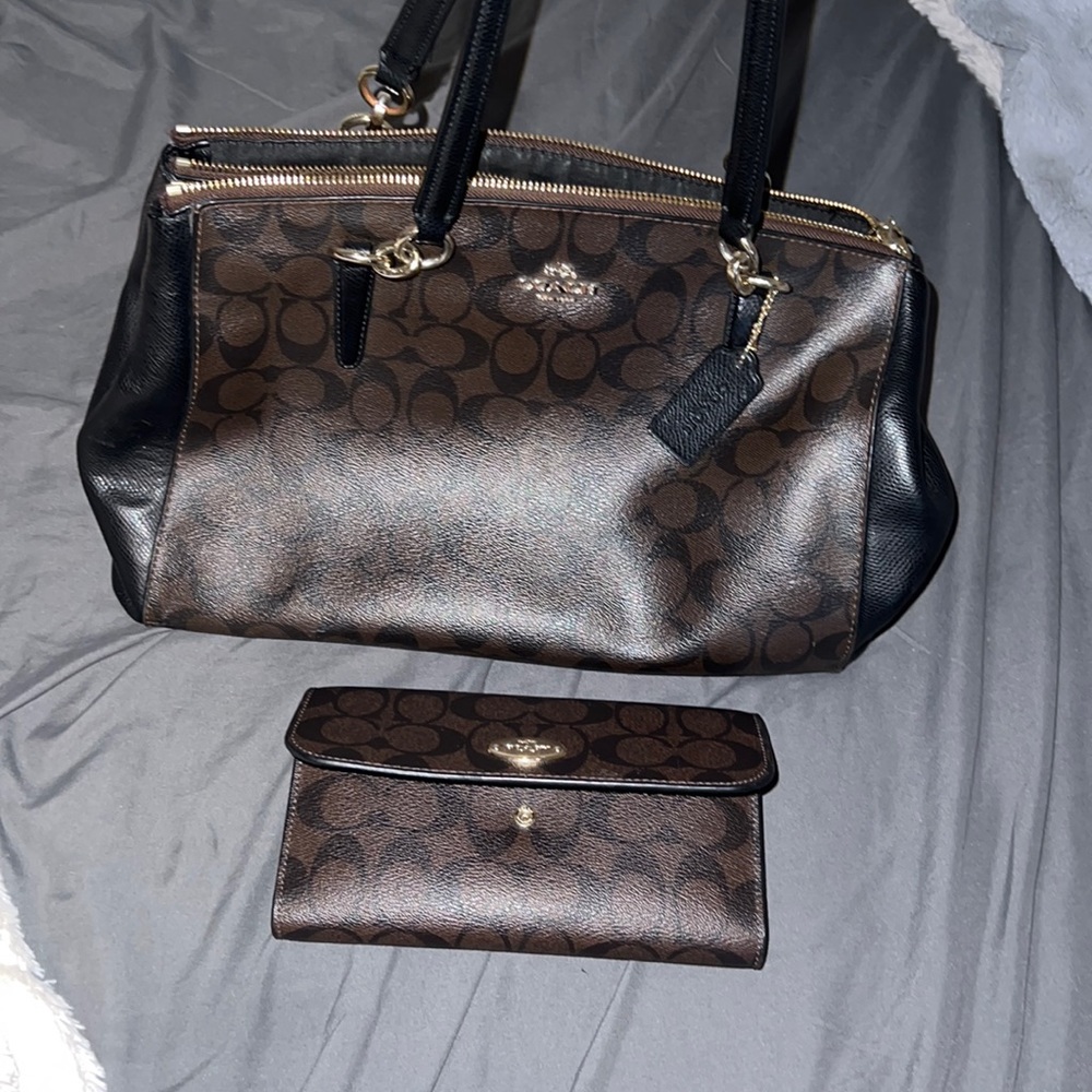 Coach purse and wallet